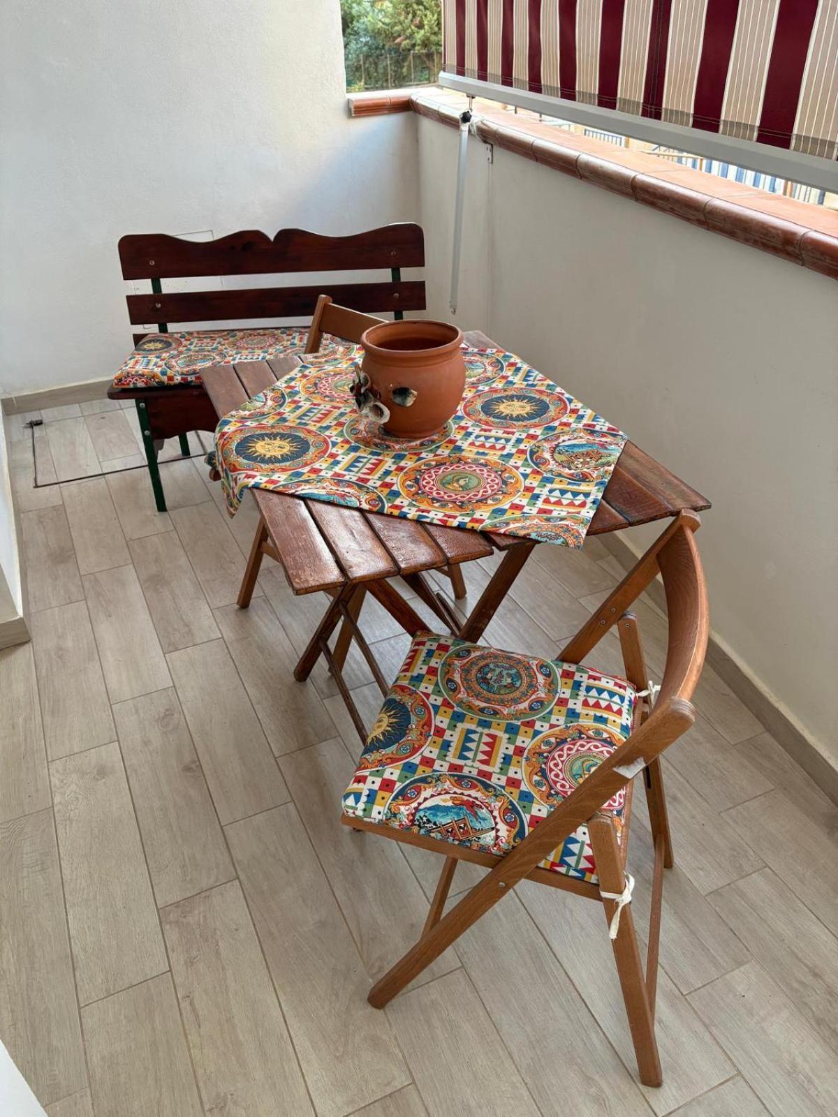 La Casa Di Zia Nini Apartment Villaggio Pirandello Bagian luar foto